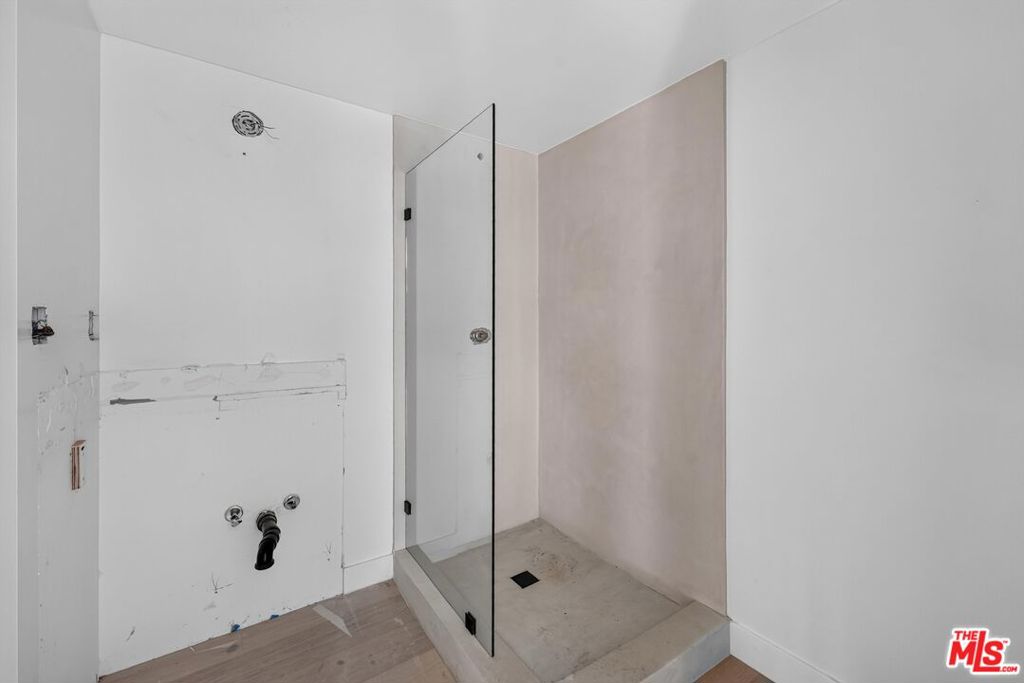 3950 Franklin Avenue Property Photo 29