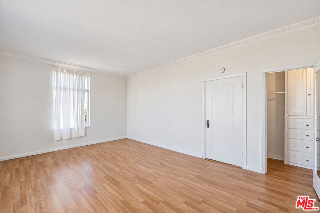1314 N Hayworth Avenue 502 Property Photo 59