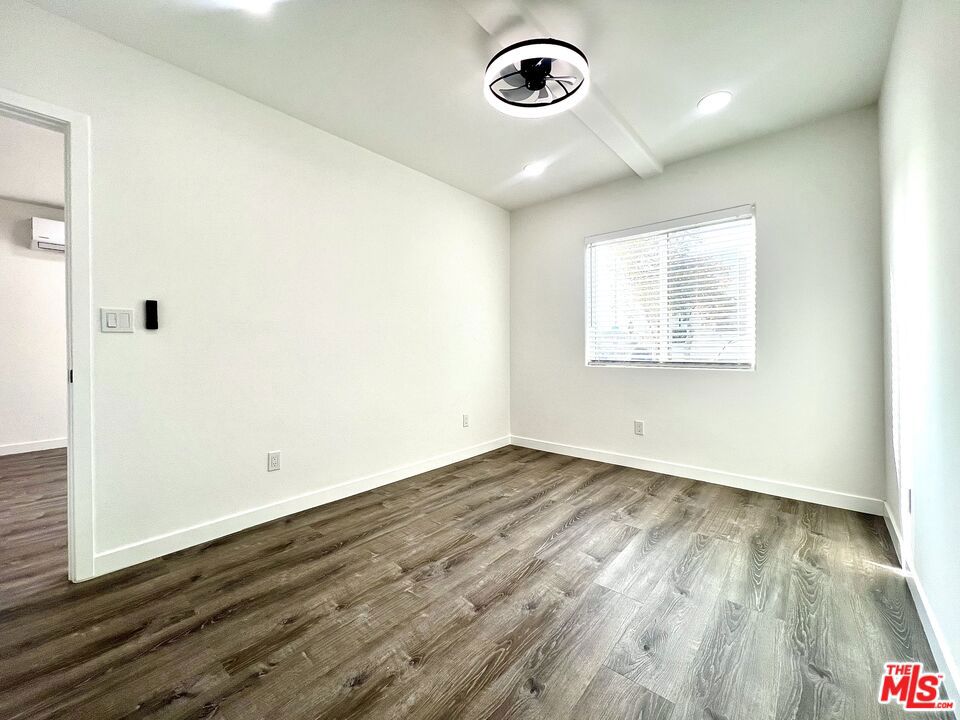 421 E Chevy Chase Drive A Property Photo 11
