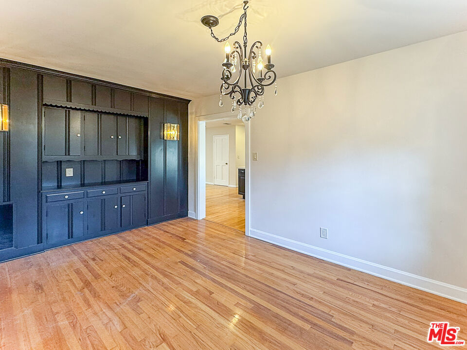 2445 22nd Street Property Photo 9