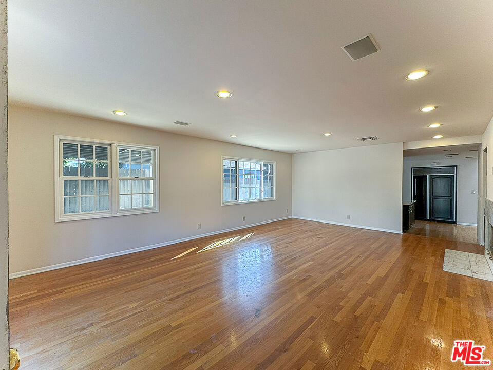 2445 22nd Street Property Photo 14