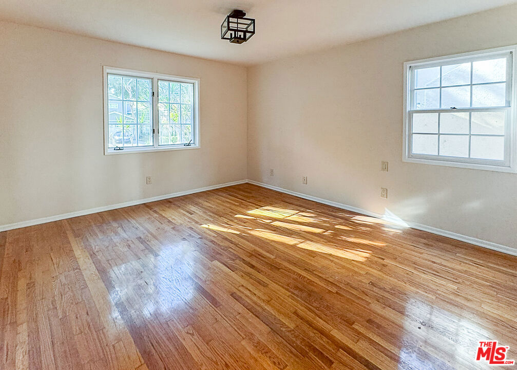 2445 22nd Street Property Photo 19