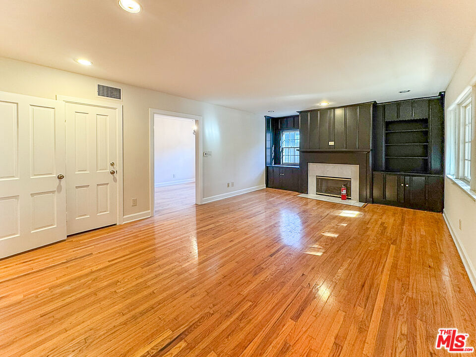 2445 22nd Street Property Photo 22
