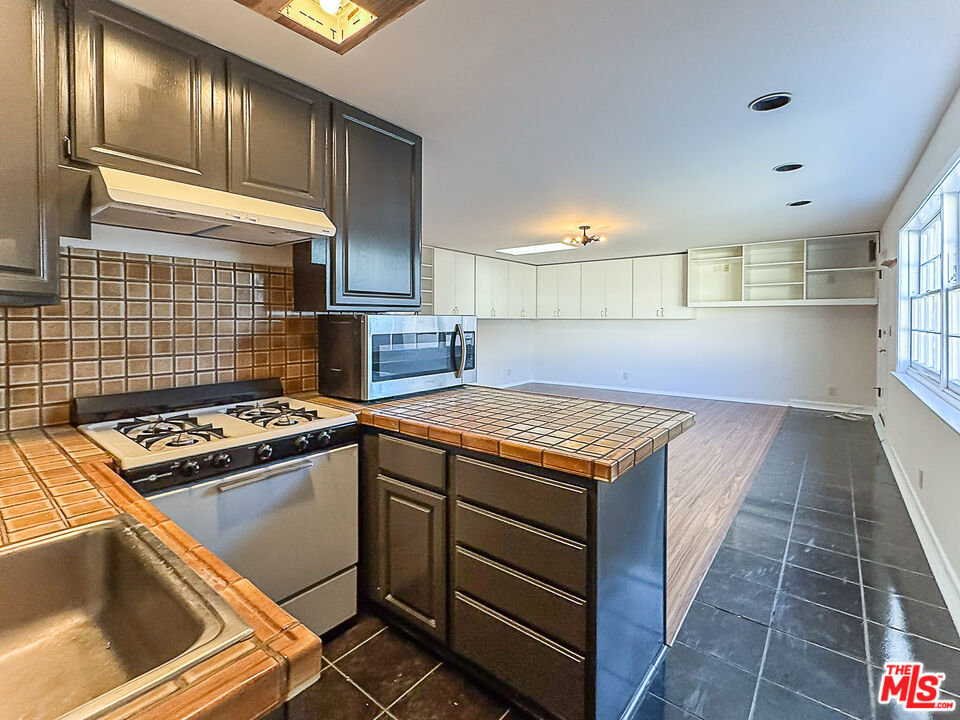 2445 22nd Street Property Photo 55