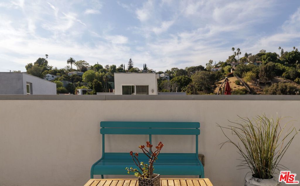 1925 Griffith Park Boulevard Property Photo 23