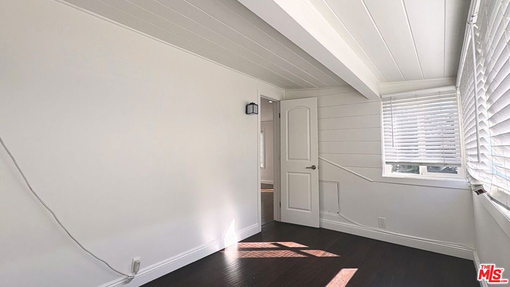 1208 S Cochran Avenue Property Photo 10