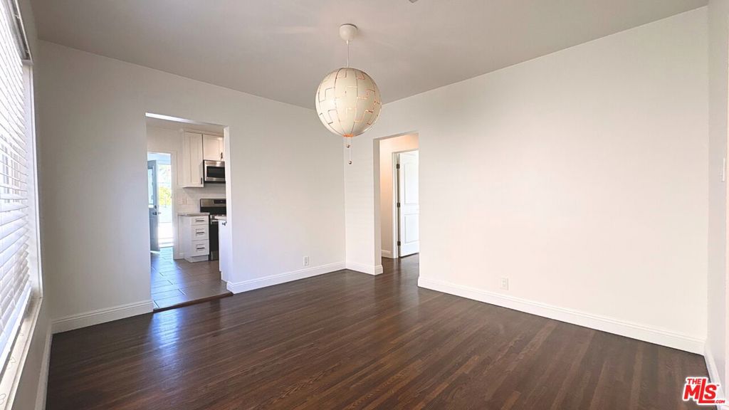 1208 S Cochran Avenue Property Photo 11