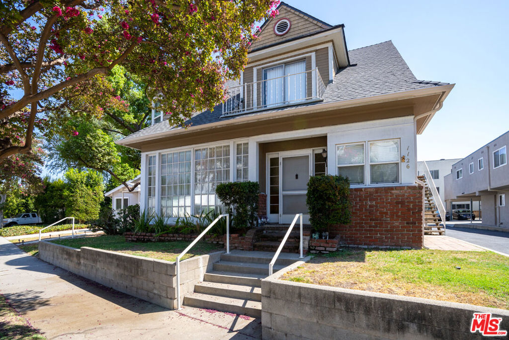 1124 Cordova Street Property Photo 2