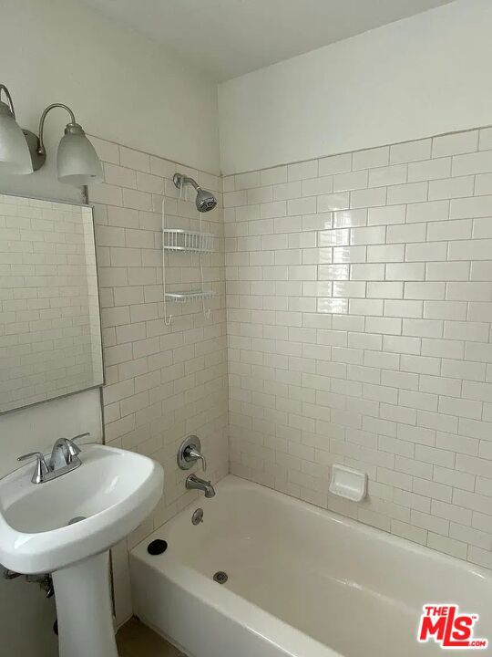 1124 Cordova Street Property Photo 9