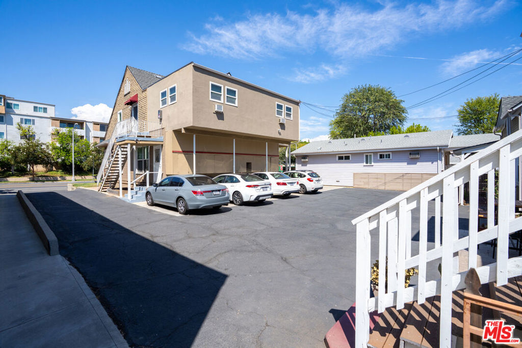 1124 Cordova Street Property Photo 12