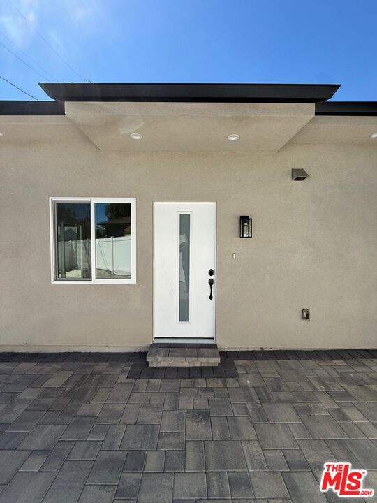 15830 1/2 Blackhawk Street Property Photo 4