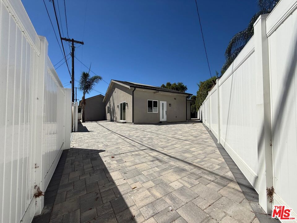 15830 1/2 Blackhawk Street Property Photo 27