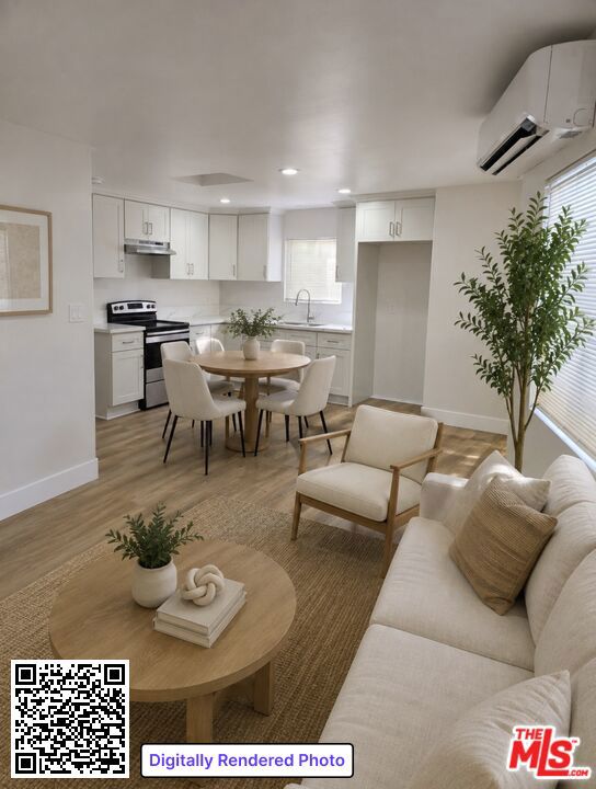 15251 1/2 Mystic Street Property Photo 4