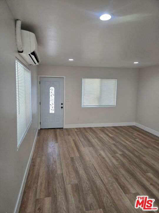 15251 1/2 Mystic Street Property Photo 7