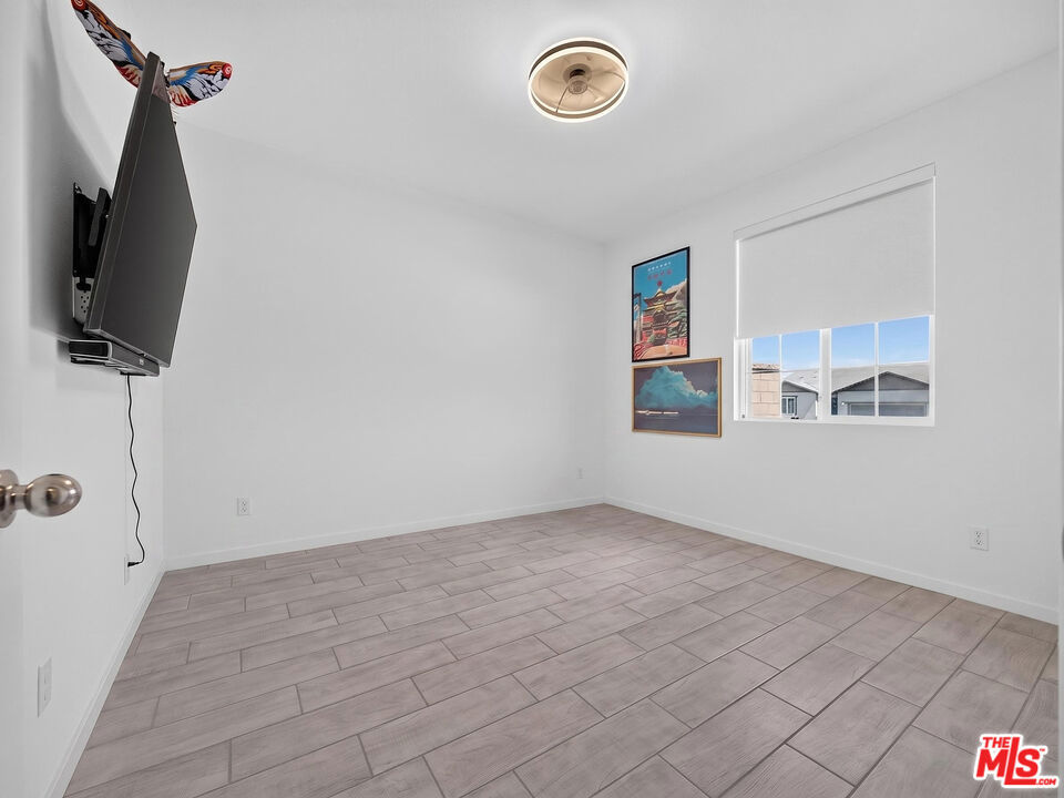 62652 N Crescent Street Property Photo 14