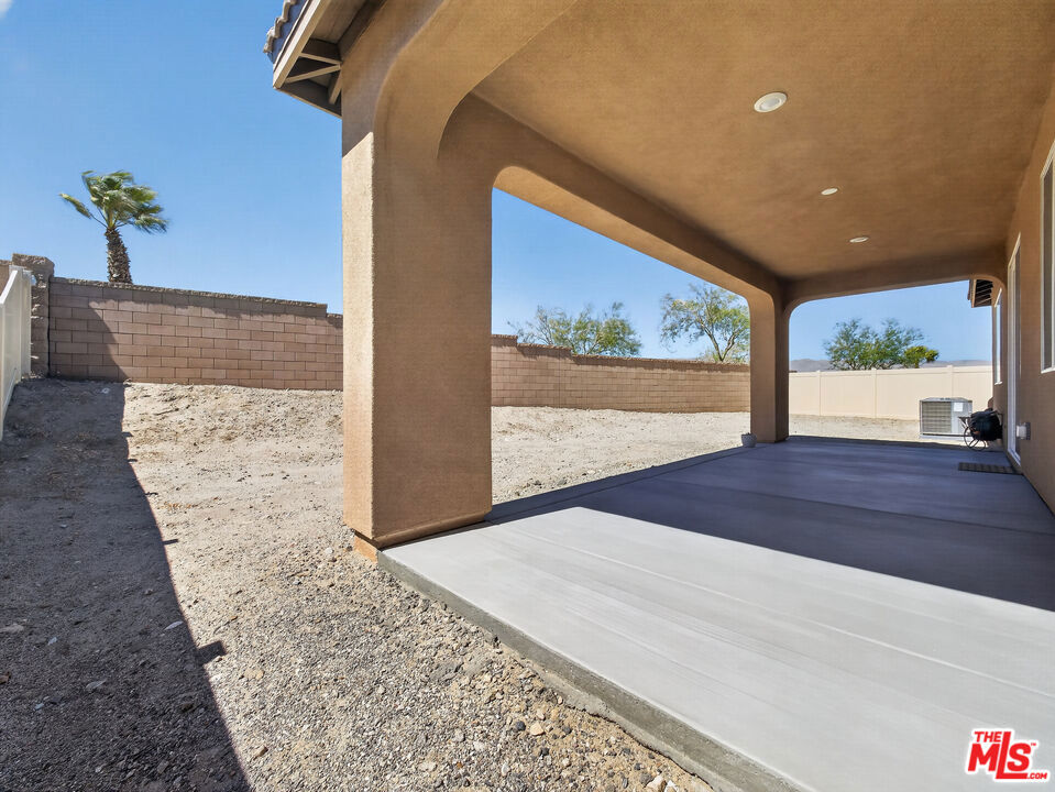 62652 N Crescent Street Property Photo 20