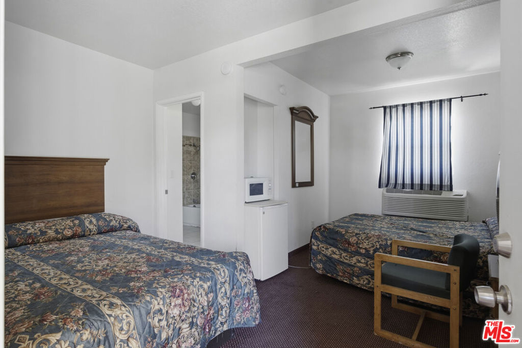 130 Kern Street Property Photo 8