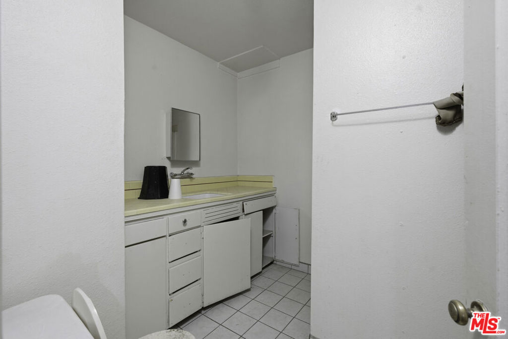 130 Kern Street Property Photo 12