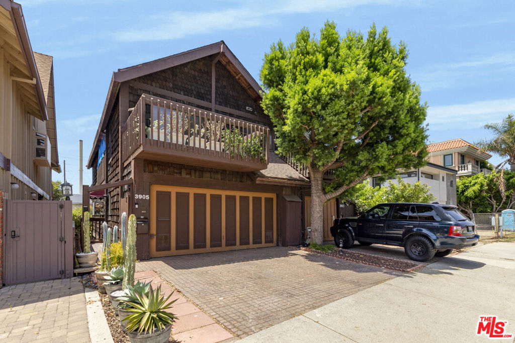 3903 Via Dolce Property Photo 1