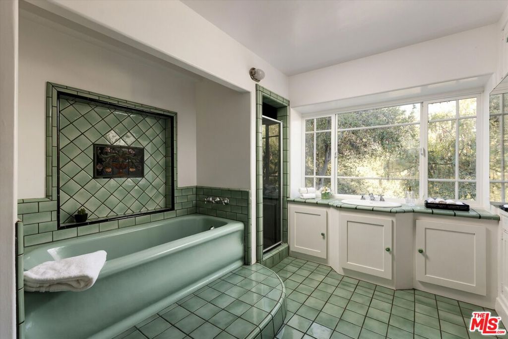 5514 Canyonside Road Property Photo 35