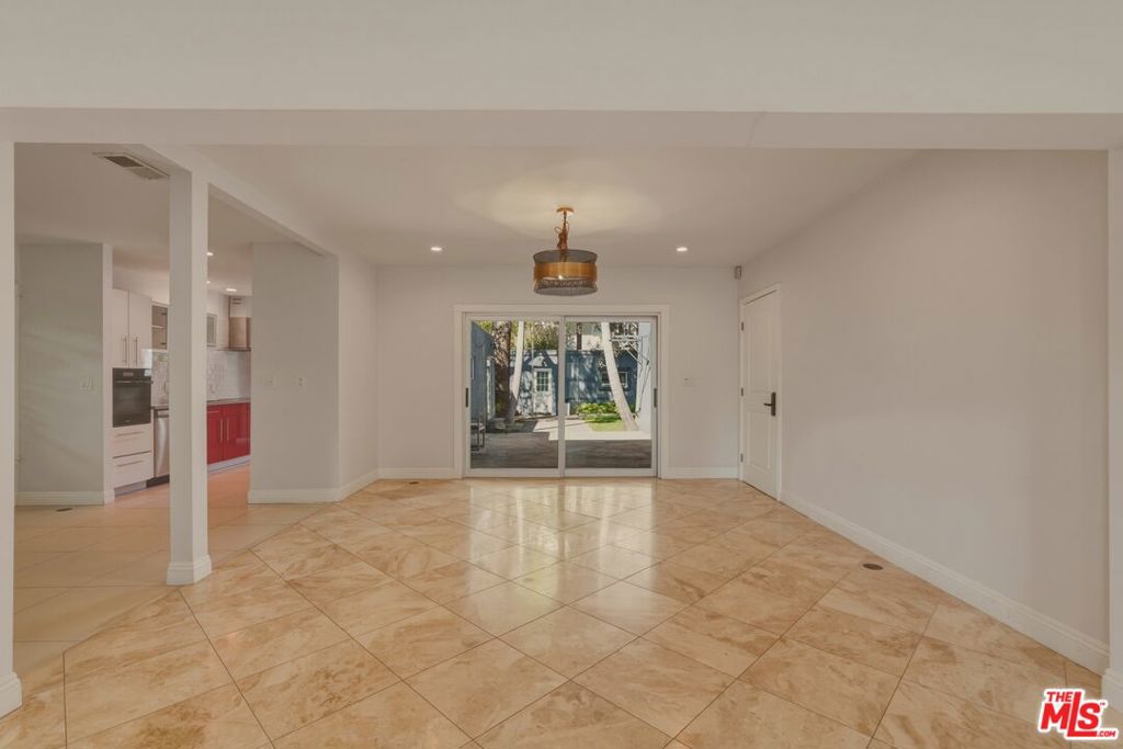 1301 N Orange Grove Avenue Property Photo 13