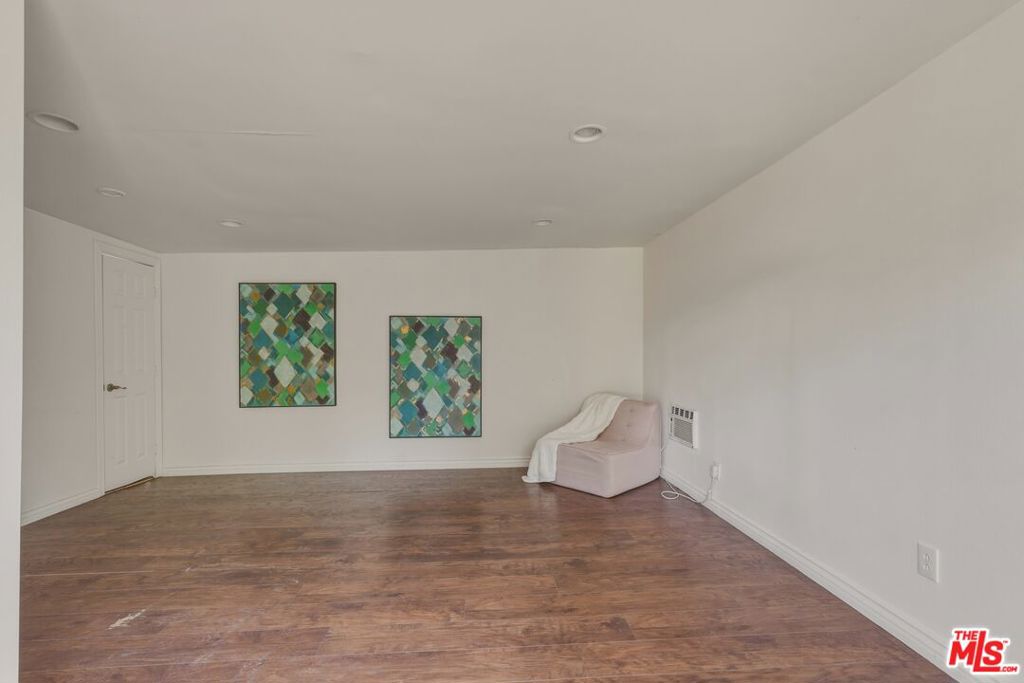 1301 N Orange Grove Avenue Property Photo 34