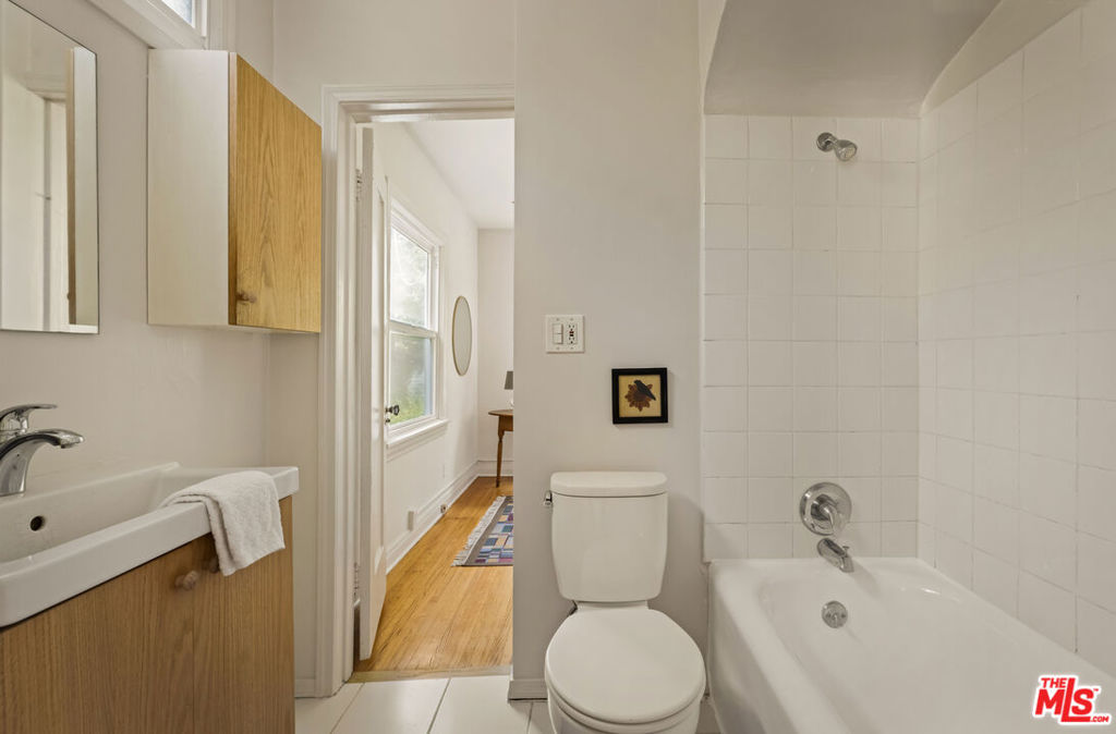 483 Museum Drive Property Photo 14
