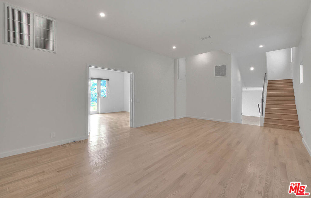 2610 Corralitas Drive Property Photo 11
