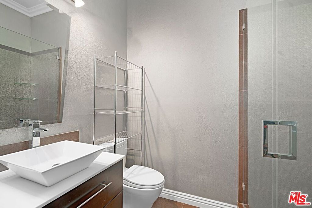 3836 Mound View Avenue Property Photo 23