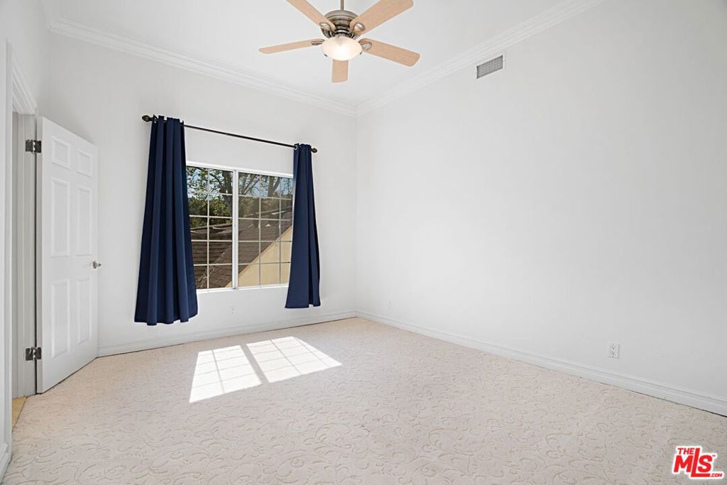 3836 Mound View Avenue Property Photo 24