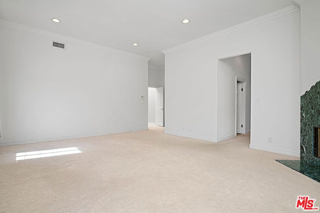 3836 Mound View Avenue Property Photo 28