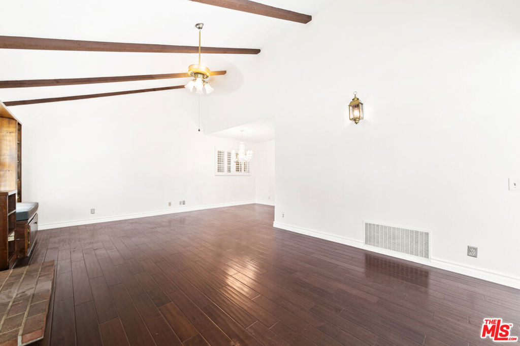 17 Palmetto Drive Property Photo 10