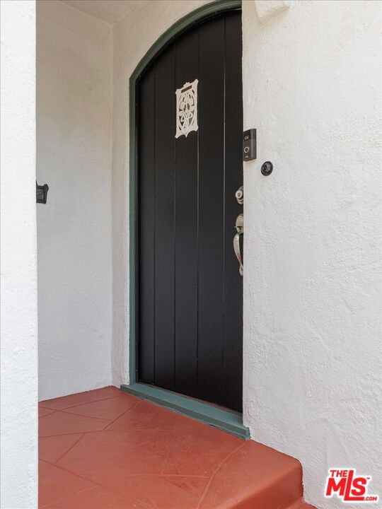 3060 Silver Lake Boulevard Property Photo 6