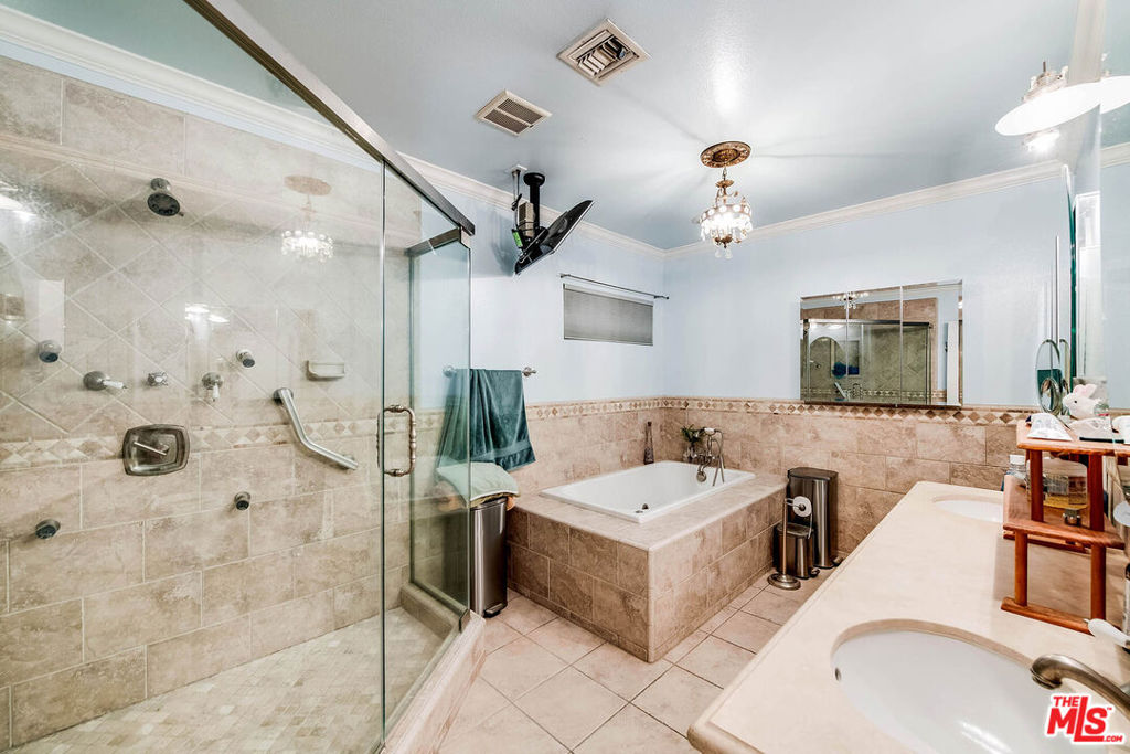 4120 W Mcfarlane Avenue Property Photo 16