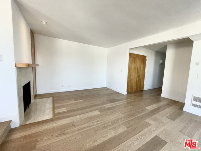 917 2nd Street 305 Property Photo 8