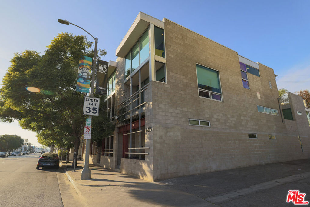 6615 Melrose Avenue 1 Property Photo 2