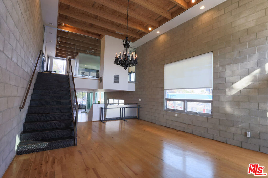 6615 Melrose Avenue 1 Property Photo 15