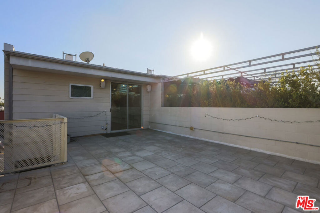 6615 Melrose Avenue 1 Property Photo 22