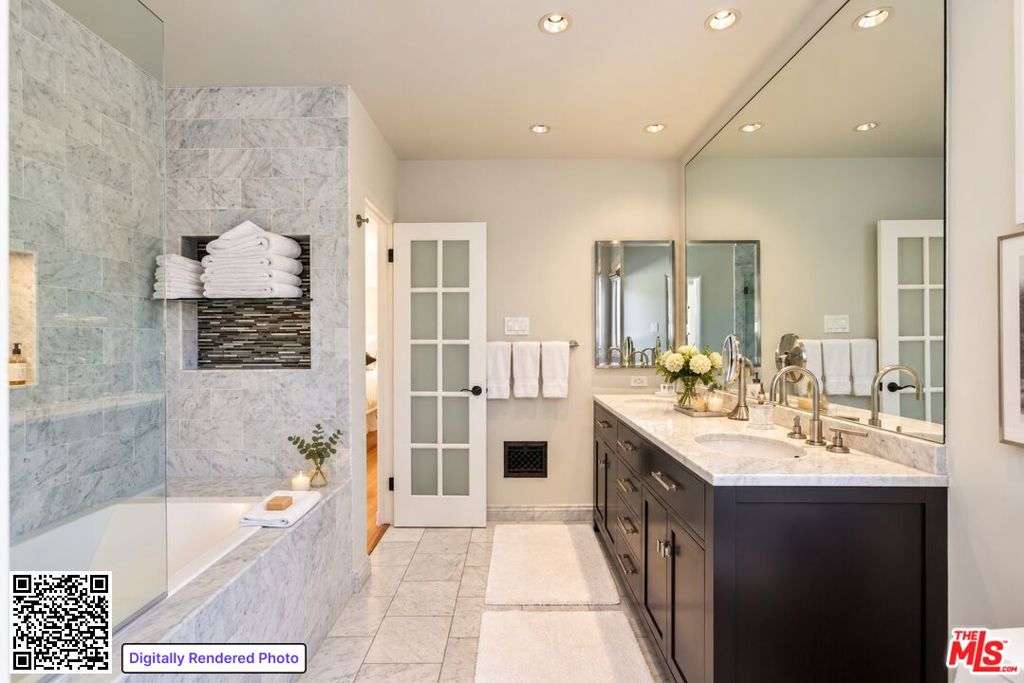 816 S Dunsmuir Avenue Property Photo 21