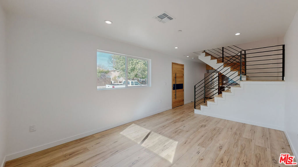 16010 Cantlay Street 1 Property Photo 6