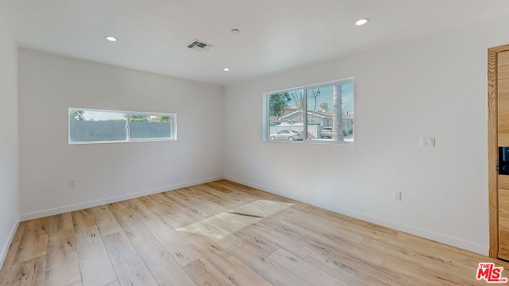 16010 Cantlay Street 1 Property Photo 8