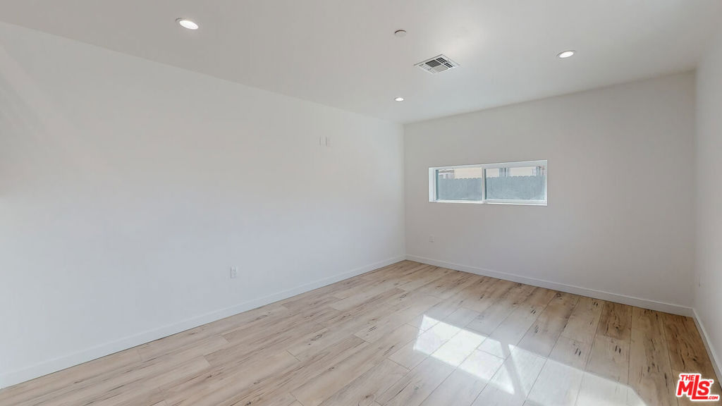 16010 Cantlay Street 1 Property Photo 9