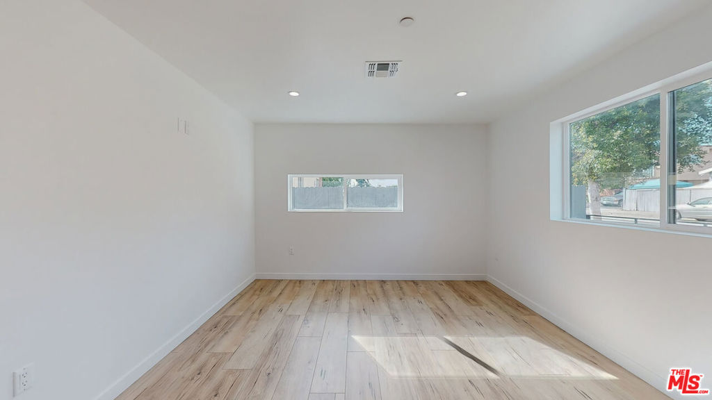 16010 Cantlay Street 1 Property Photo 10
