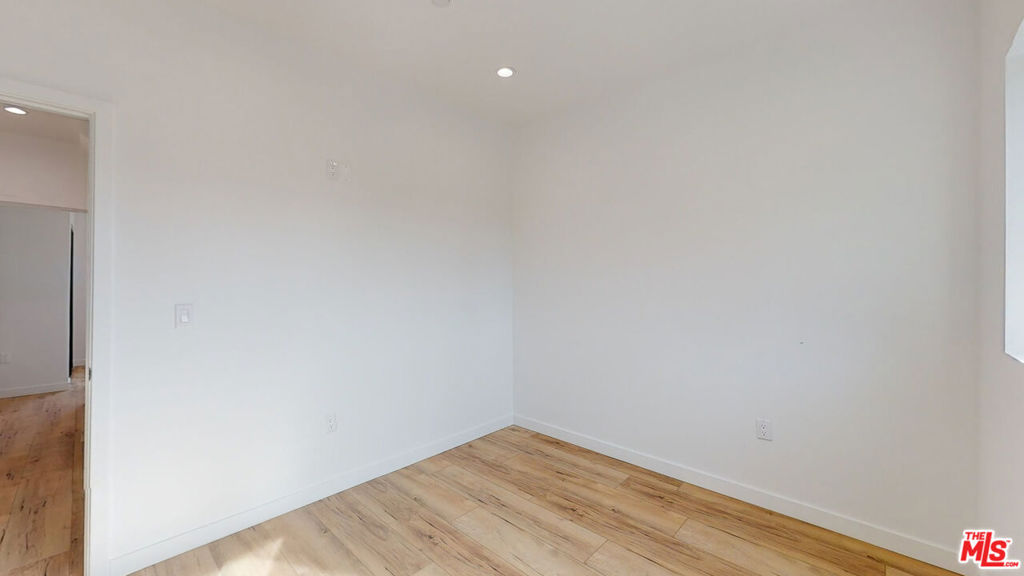 16010 Cantlay Street 1 Property Photo 25