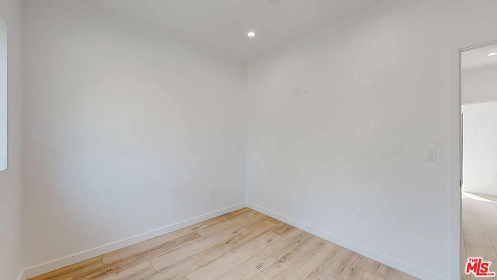 16010 Cantlay Street 1 Property Photo 29
