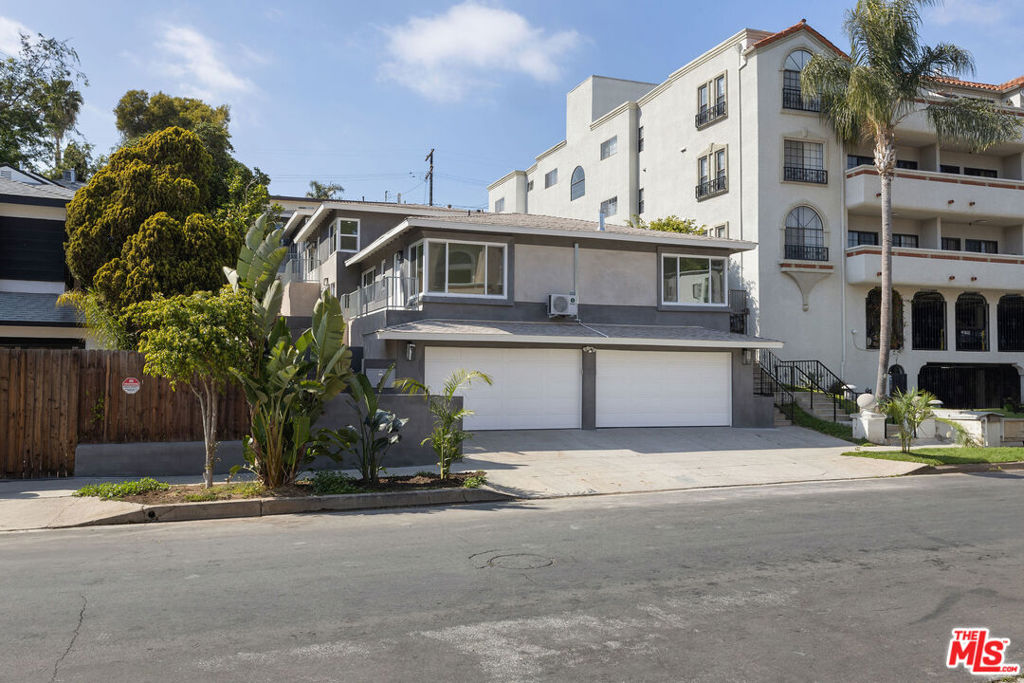 7127 Ramsgate Avenue Property Photo 2