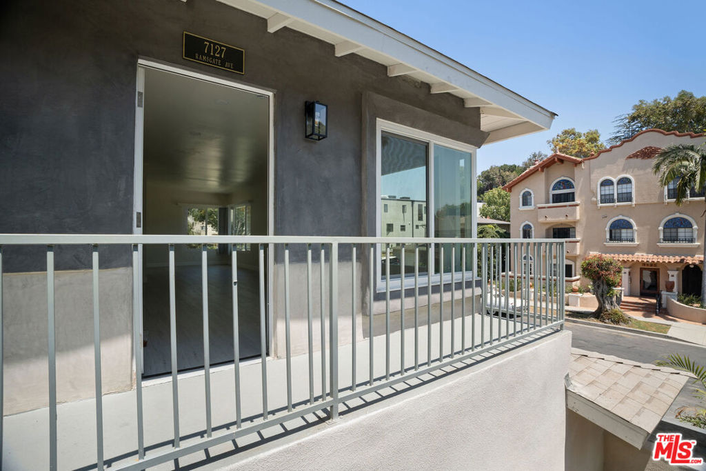 7127 Ramsgate Avenue Property Photo 9