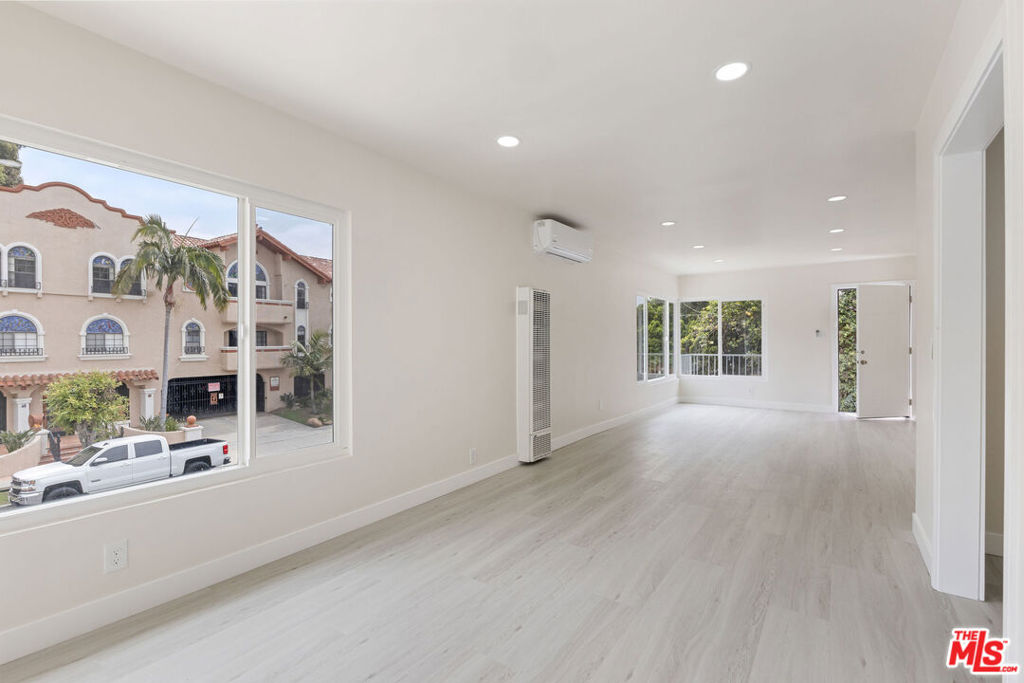 7127 Ramsgate Avenue Property Photo 11