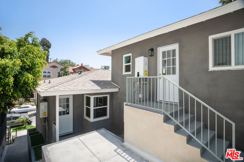 7127 Ramsgate Avenue Property Photo 32