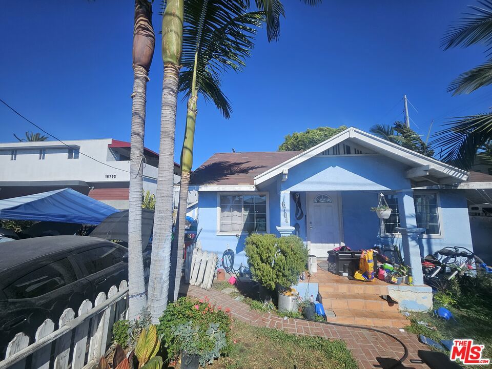 16704 S Vermont Avenue Property Photo 5